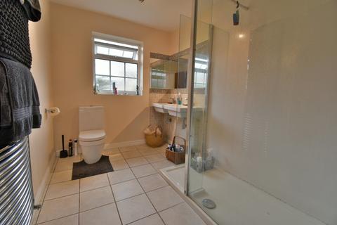 31 Fallowfield Drive, Barton Under Needwood, Burton-on-trent, DE13 8DH