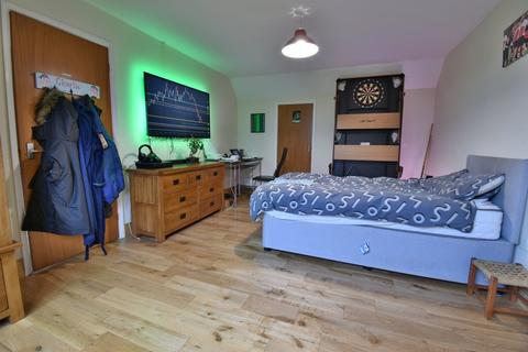 31 Fallowfield Drive, Barton Under Needwood, Burton-on-trent, DE13 8DH