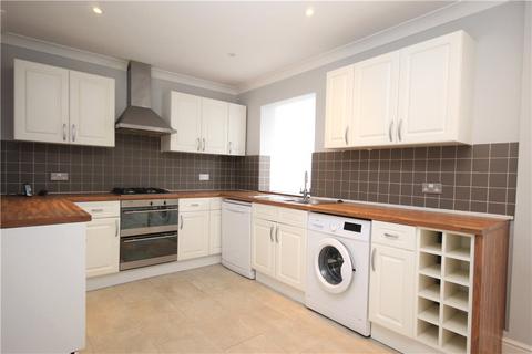 3 bedroom end of terrace house to rent, Durham Close, Guildford, Surrey, GU2