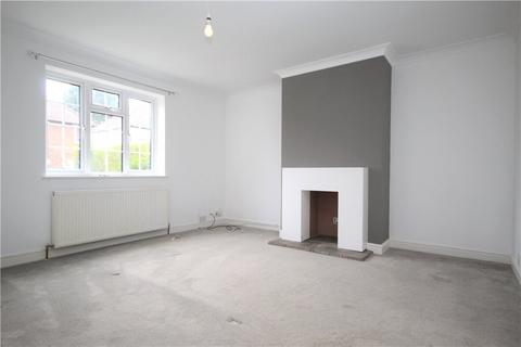3 bedroom end of terrace house to rent, Durham Close, Guildford, Surrey, GU2