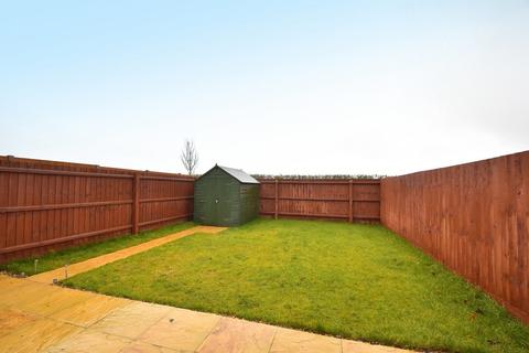 37 Abbott Way, Holbrook, Ipswich, IP9 2FG