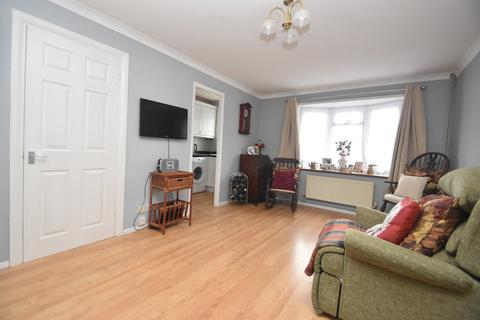 11 Lakin Close, Chelmsford, CM2 6RU