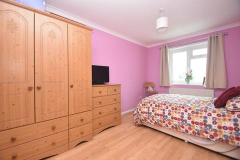 11 Lakin Close, Chelmsford, CM2 6RU