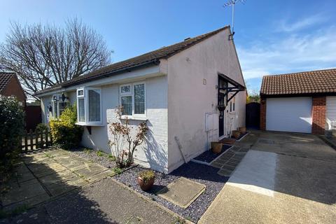 11 Lakin Close, Chelmsford, CM2 6RU