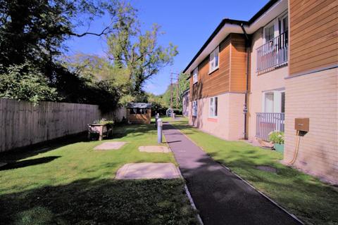 2 bedroom apartment for sale - Kingsdown Road, South Marston