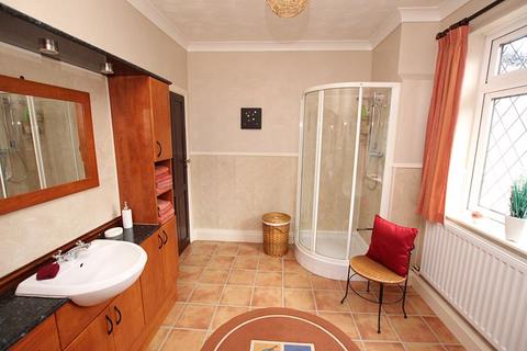 8 Great Coates Road, Healing, Grimsby, DN41 7QS