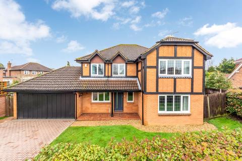 3 Squires Field, Hextable, Swanley, BR8 7QY