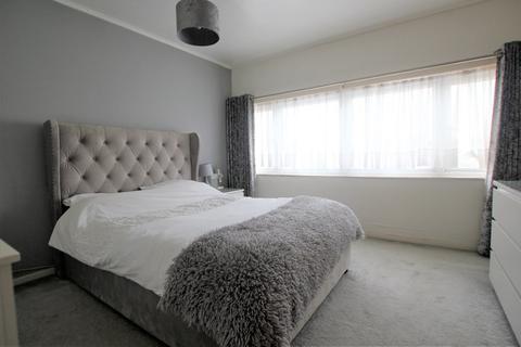 29 Rawnsley Avenue, Mitcham, CR4 4BS