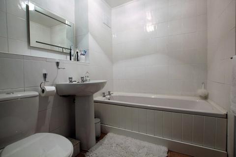 29 Rawnsley Avenue, Mitcham, CR4 4BS