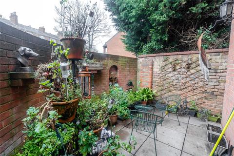 7 Browns Orchard, Grimsby, DN32 0QF
