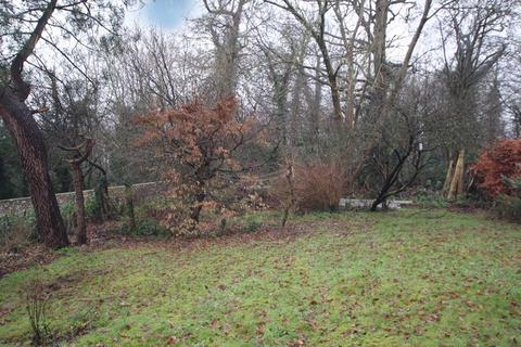 29 Barons Hurst, Epsom, KT18 7DU