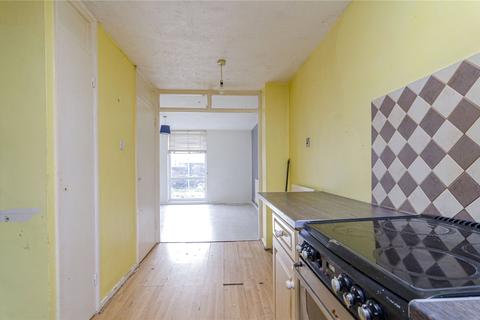 59 Lucerne Way, Romford, RM3 8BS