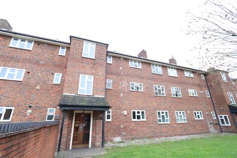 17 Faymore Gardens, South Ockendon, RM15 5NW