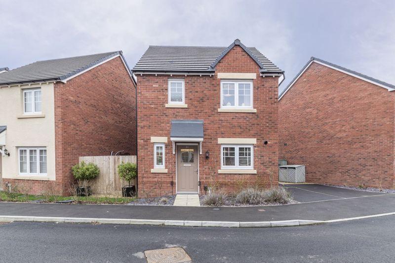 Oakfield Grange, Cwmbran REF00012447 3 bed detached house £255,000