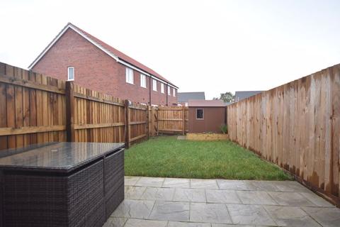 5 Collins Close, Langport, TA10 9FG