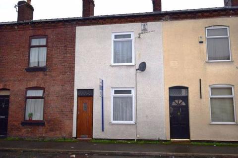 2 bedroom terraced house to rent, Oxford Street, Leigh