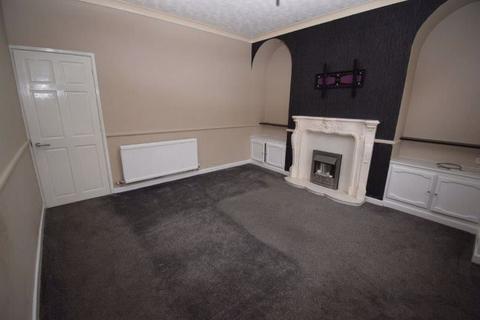 2 bedroom terraced house to rent, Oxford Street, Leigh