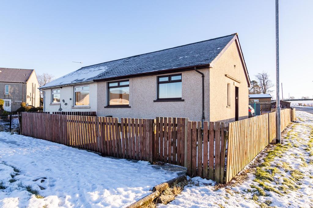 Logan Avenue, Logan, Cumnock, KA18 1 bed semidetached house £50,000