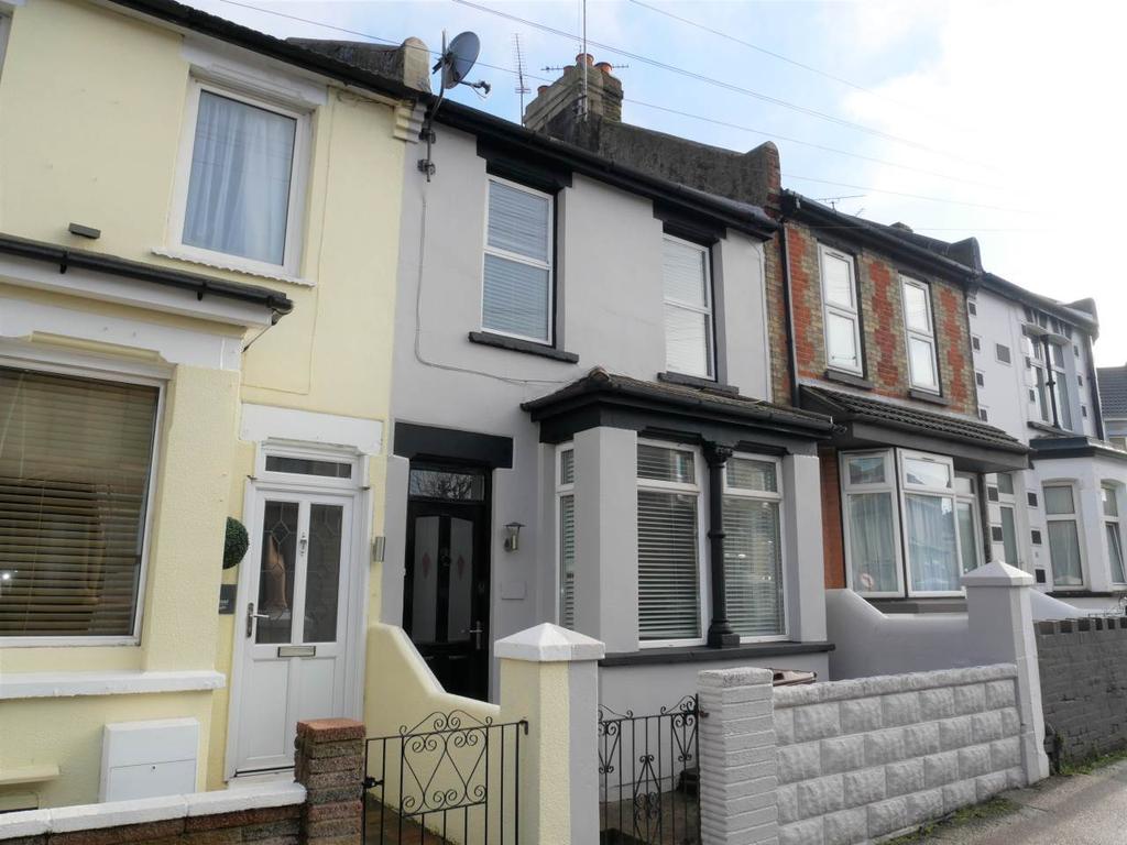 Barnsole Road, Gillingham, Kent 3 bed house £1,150 pcm (£265 pw)
