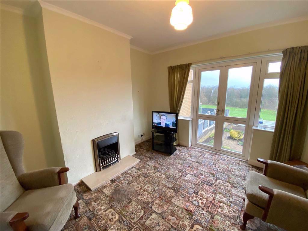 Northorpe Lane, Mirfield, WF14 3 bed semidetached house £185,000