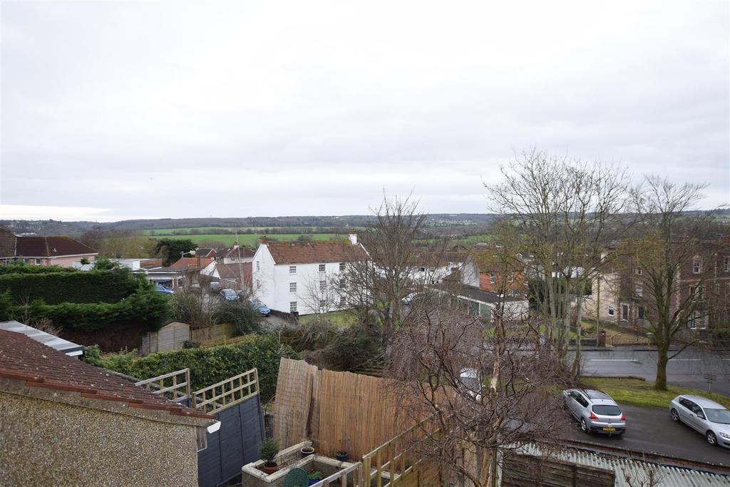 Clifford Gardens, Shirehampton, Bristol 2 bed terraced house £250,000
