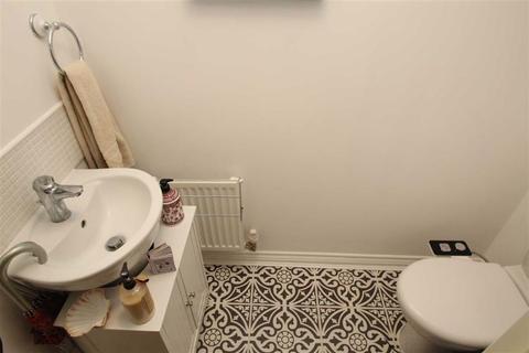 37 Cae Onan, Morda, Oswestry, SY10 9PX