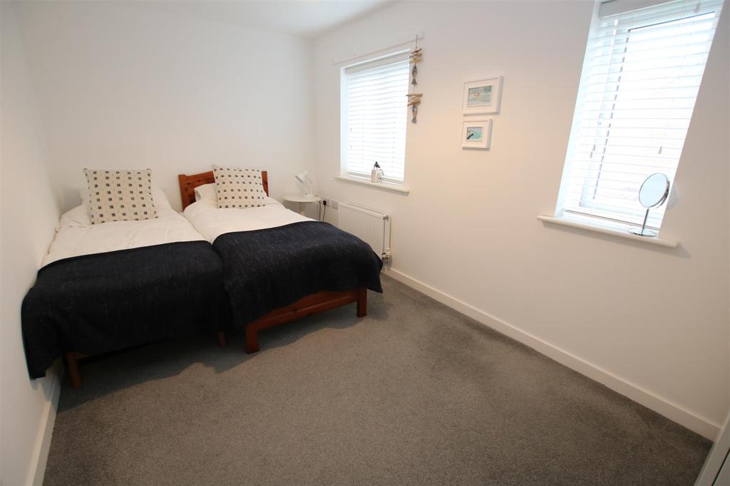 Bedroom 2.JPG