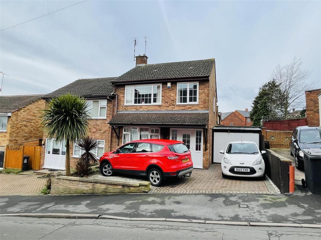 00833742-F90 F-47 D0-9 D63-9400 BB349 BA7.jpeg