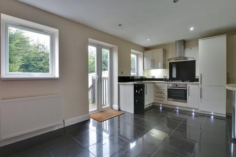 80 Nicholas Crescent, Fareham, PO15 5AJ