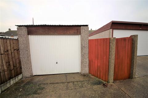 214 Abbotts Drive, Stanford-le-hope, SS17 7BN