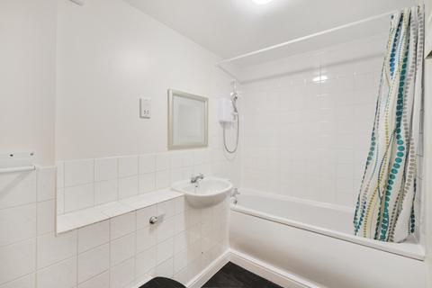 2 bedroom flat to rent - Massingberd Way, Tooting Bec