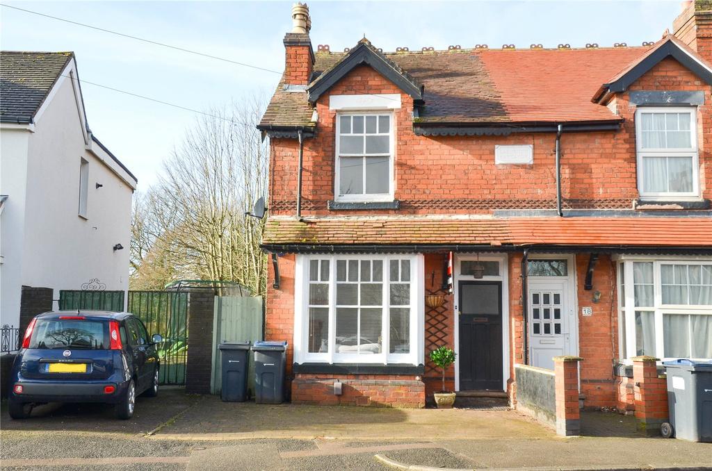 Grove Road, Kings Heath, Birmingham, B14 2 bed semidetached house £