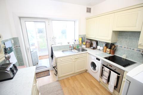 18 Dunstan Crescent, Worksop, S80 1AF