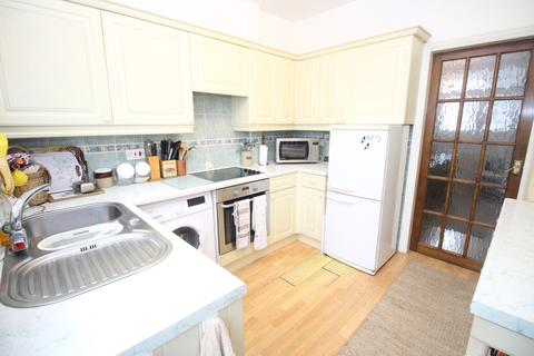 18 Dunstan Crescent, Worksop, S80 1AF