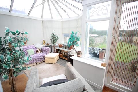 18 Dunstan Crescent, Worksop, S80 1AF