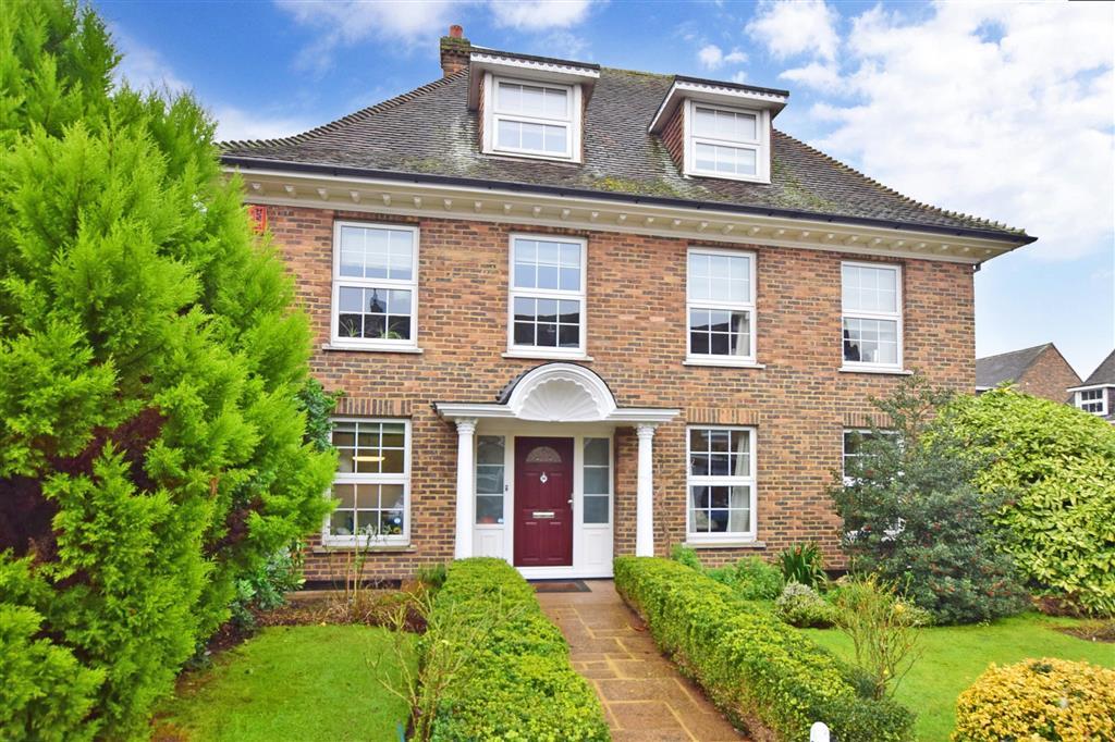 Theydon Grove, Epping, Essex 5 bed detached house £1,050,000