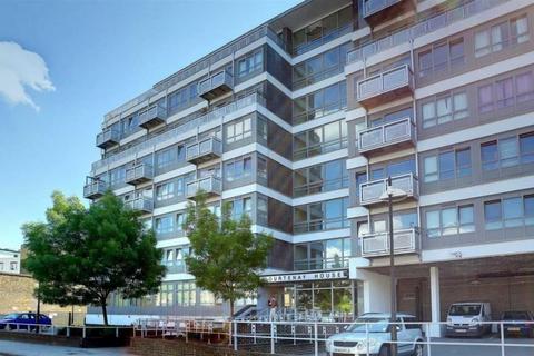 2 bedroom flat to rent, Courtenay House, New Park Road, London, SW2