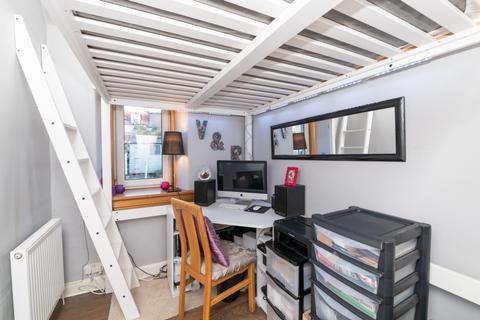 17 Burnside North, Cupar, KY15 4JR