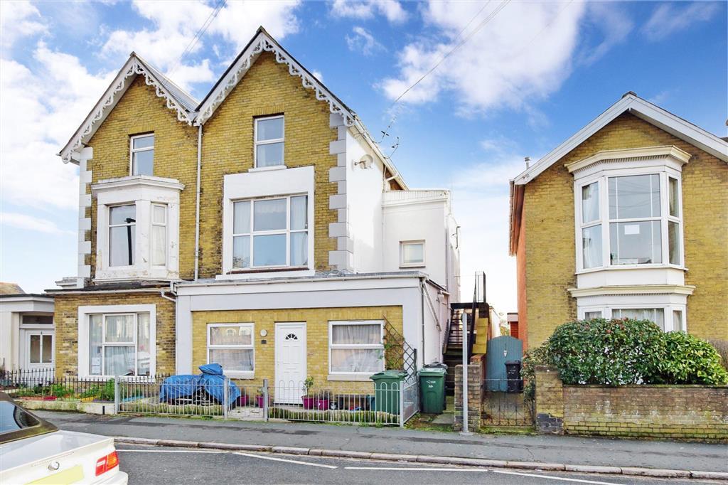 Swanmore Road, Ryde, Isle of Wight 2 bed for sale £150,000