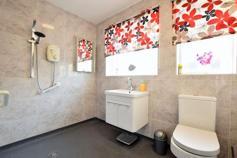 16 Elm Grove, Kirby Cross, Frinton-on-sea, CO13 0HH