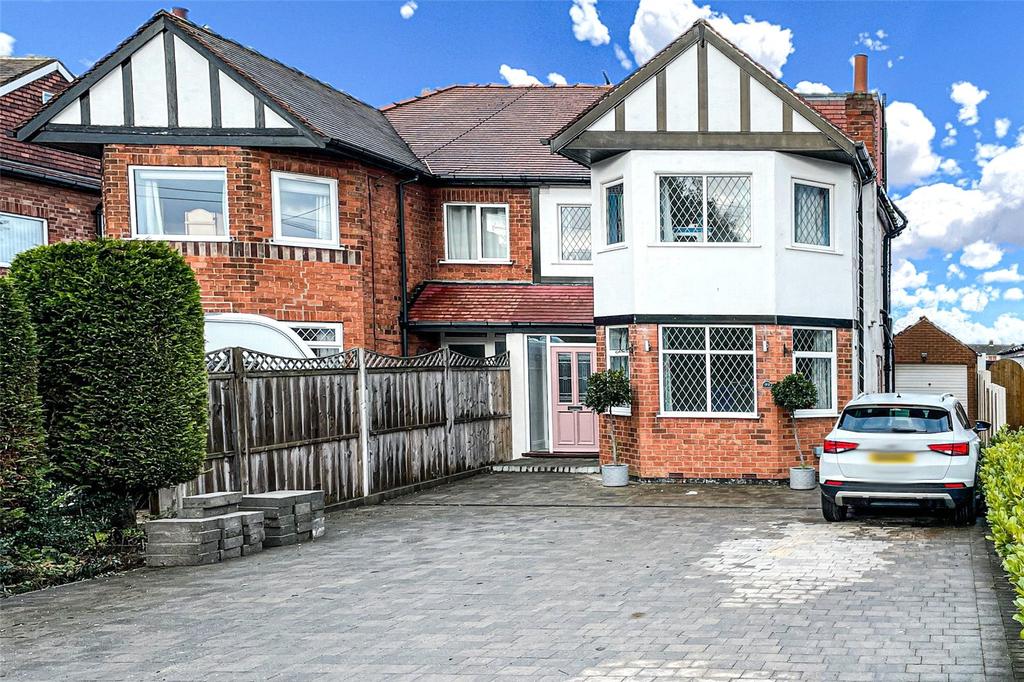 Carr Lane, Willerby, Hull, HU10 4 bed semidetached house £330,000