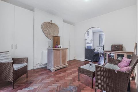 78 Kneller Gardens, Isleworth, TW7 7NW