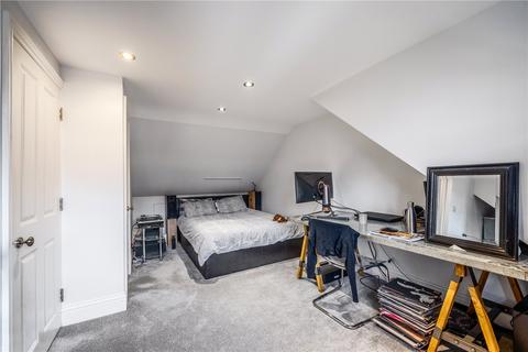 65 The Ridgeway, London, W3 8LP