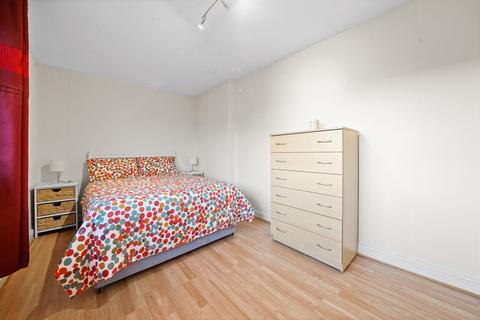 2 Chesterton Close, Greenford, UB6 9TE