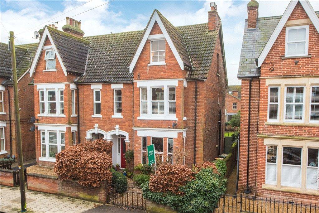 St. Augustines Road, Bedford, Bedfordshire, MK40 5 bed semidetached