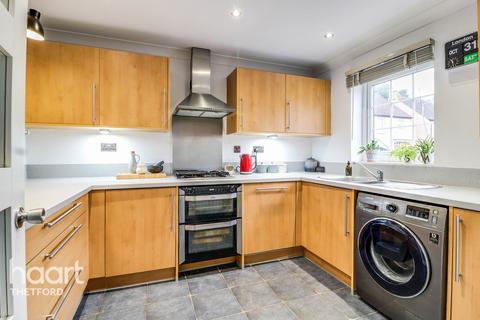 21 Birch Covert, Thetford, IP24 2UL