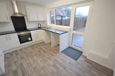 2 bedroom end of terrace house to rent, Chapel Crescent, Southampton