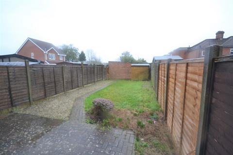 2 bedroom end of terrace house to rent, Chapel Crescent, Southampton