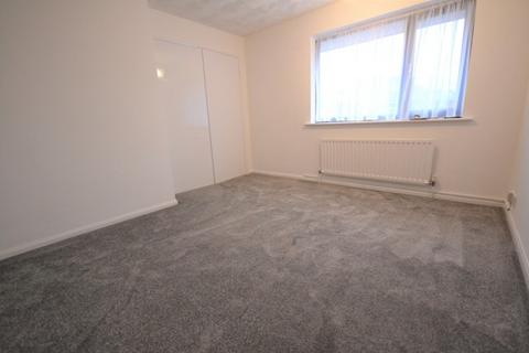 2 bedroom end of terrace house to rent, Chapel Crescent, Southampton