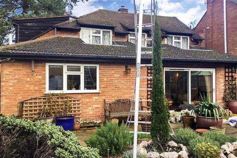 Elm Lodge Wellington Hill, Loughton, IG10 4AG